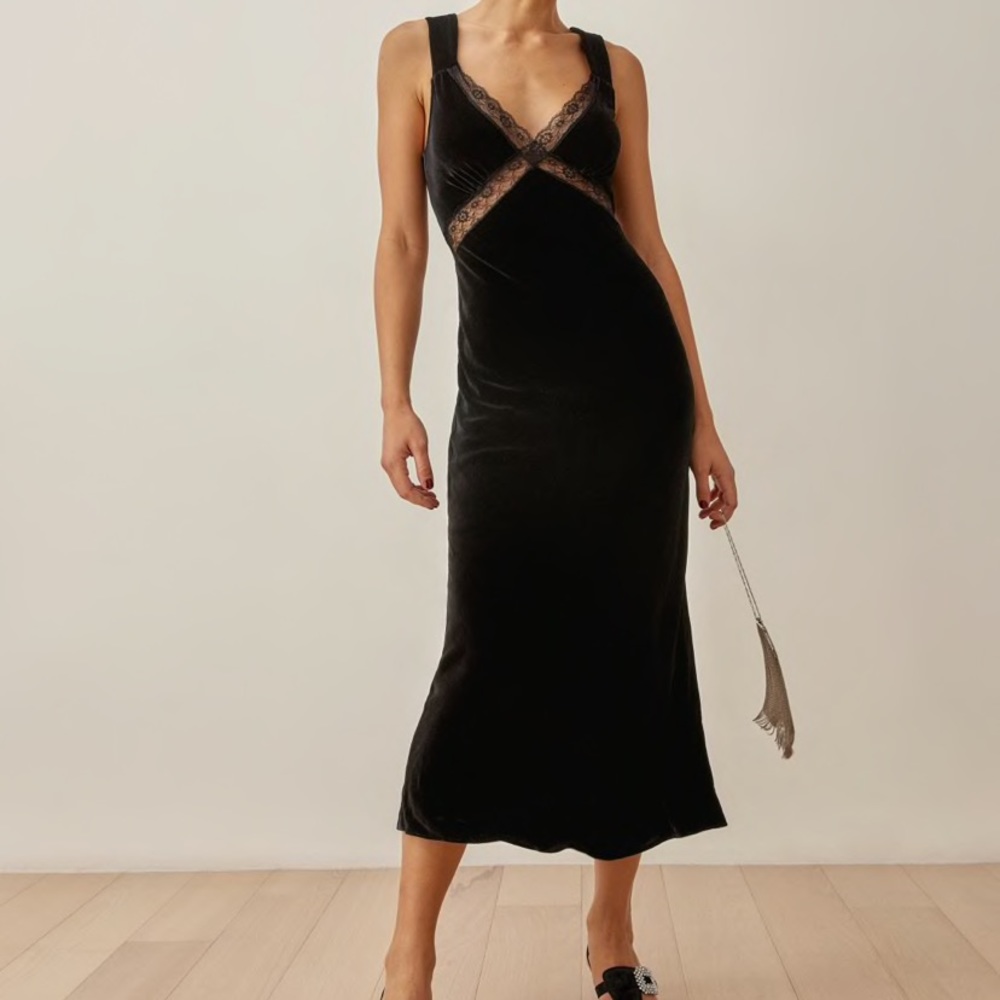 SOLD Reformation Lorenzo velvet dress - Picture 3 of 5